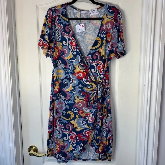 Lefties NWT Wrap Style Floral Dress Size XXL Colorful Short Sleeve Summer Dress - Picture 1 of 12